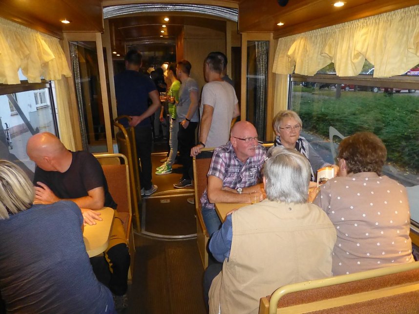 Musikalische Stra&szlig;enbahnfahrt