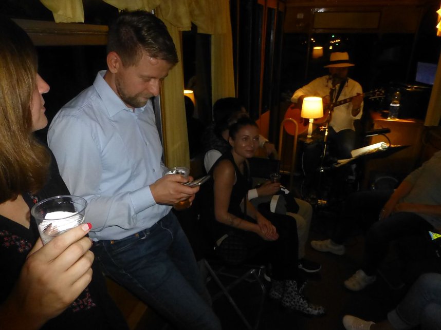 Musikalische Stra&szlig;enbahnfahrt