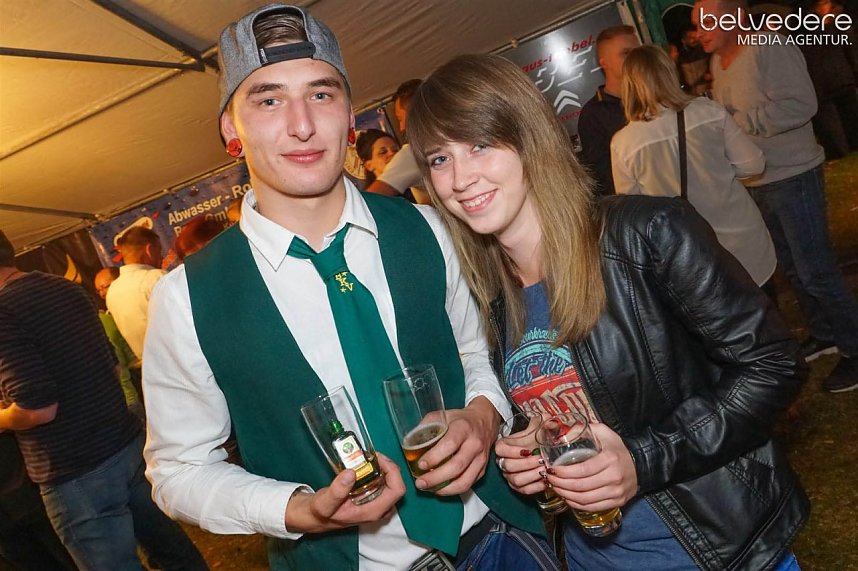 Kirmestanz im Samstagabend