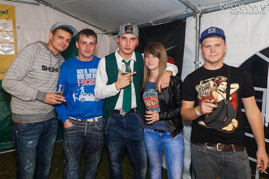 Kirmestanz im Samstagabend