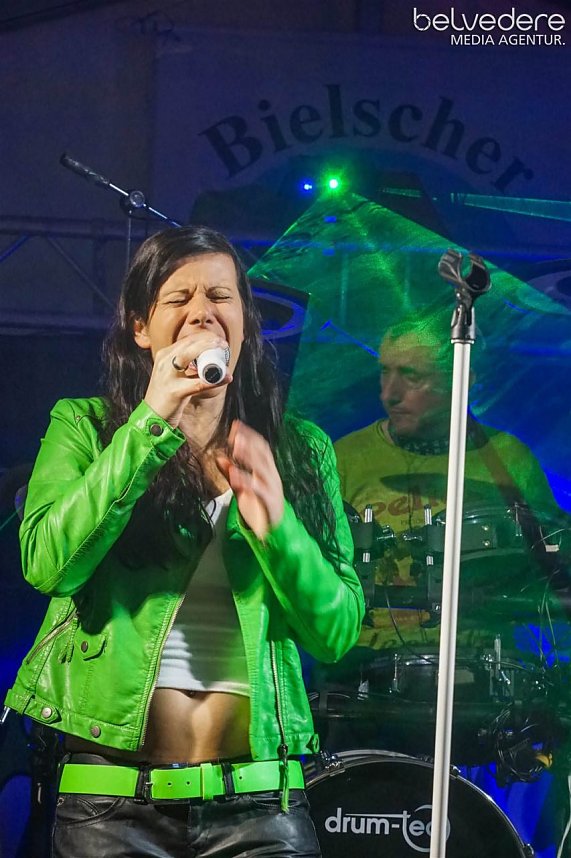 Kirmestanz im Samstagabend