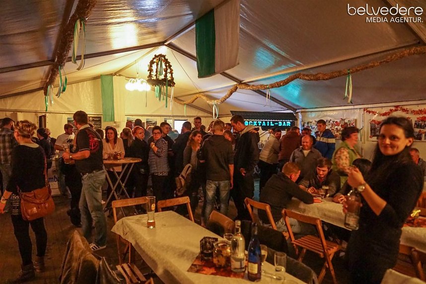 Kirmestanz im Samstagabend