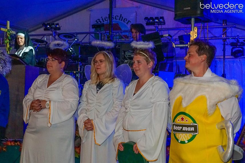 Kirmestanz im Samstagabend