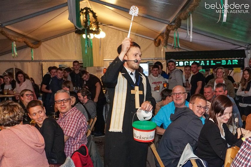 Kirmestanz im Samstagabend