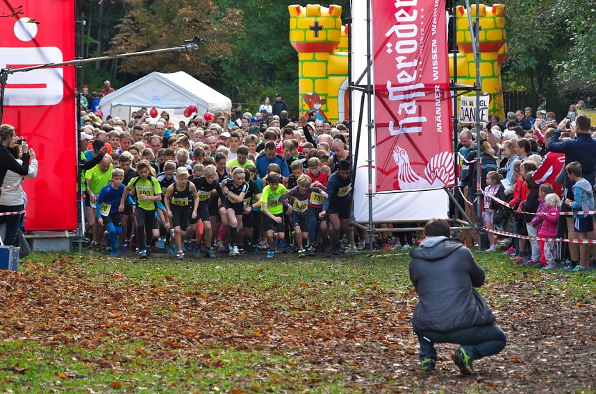 Das Team Ev. Fachkrankenhaus Neustadt/S&uuml;dharz beim 40. Harzgebirgs-Jubil&auml;umslauf