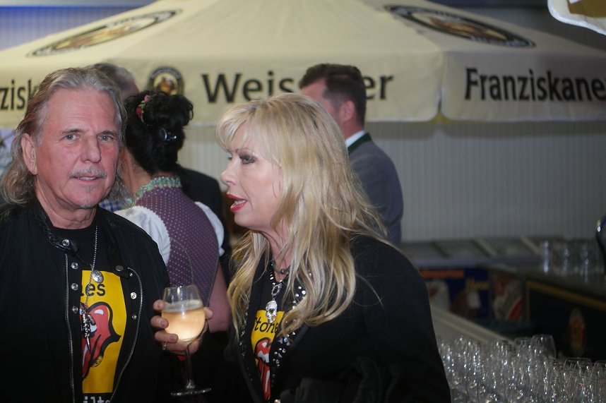 Helmut Peter feierte Geburtstag mit 600 G&auml;sten