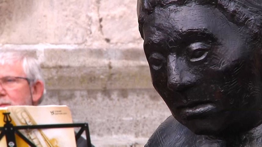 Luther-Denkmal vor der Blasii-Kirche eingeweiht