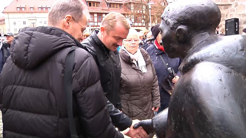 Luther-Denkmal vor der Blasii-Kirche eingeweiht