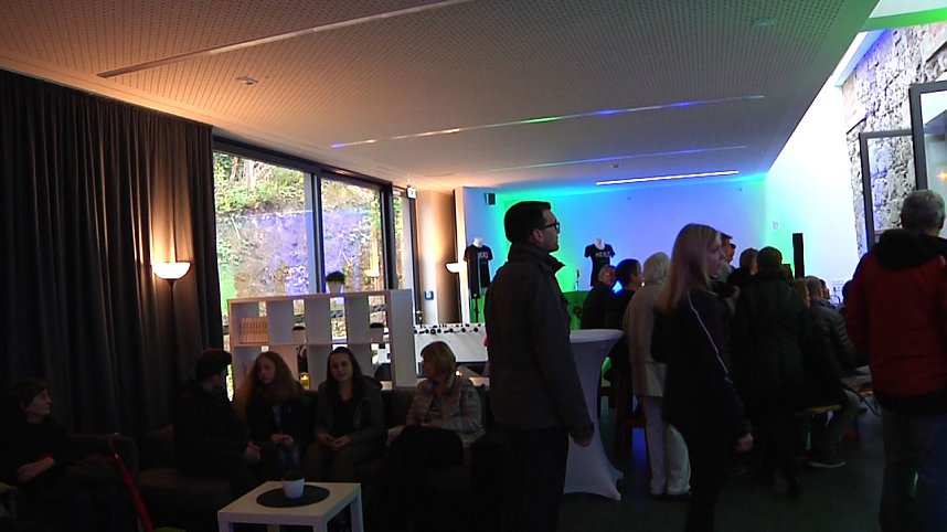 Junge Christen &uuml;bernehmen in der Altendorfer Kirche