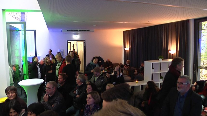 Junge Christen &uuml;bernehmen in der Altendorfer Kirche