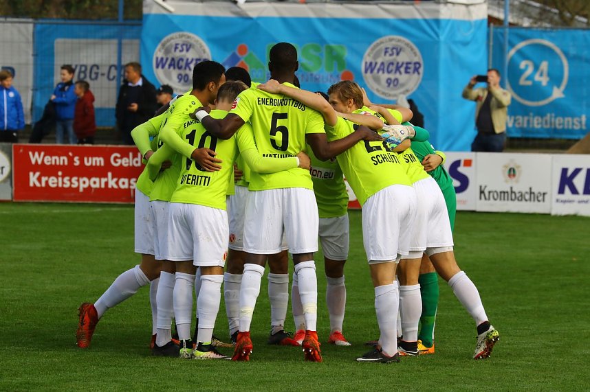 Unentschieden im Spitzenspiel