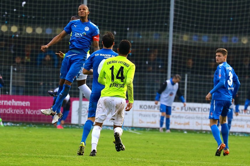 Unentschieden im Spitzenspiel