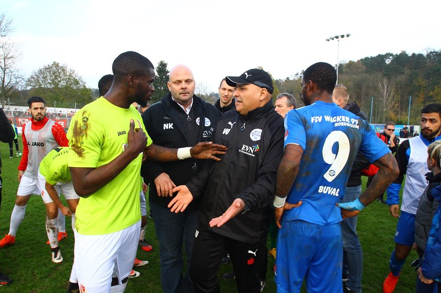 Unentschieden im Spitzenspiel