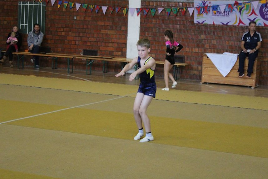 Herbstmeisterschaft im Mannschaftsturnen in Sondershausen