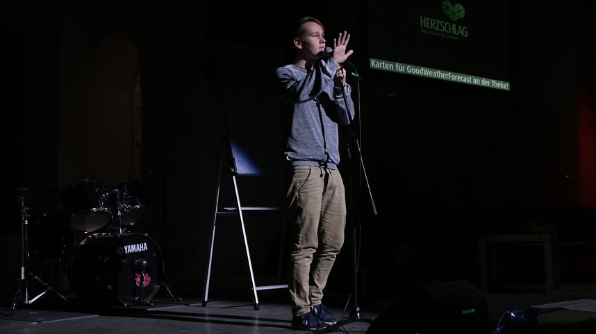 Poetry Slam in der Altendorfer Kirche