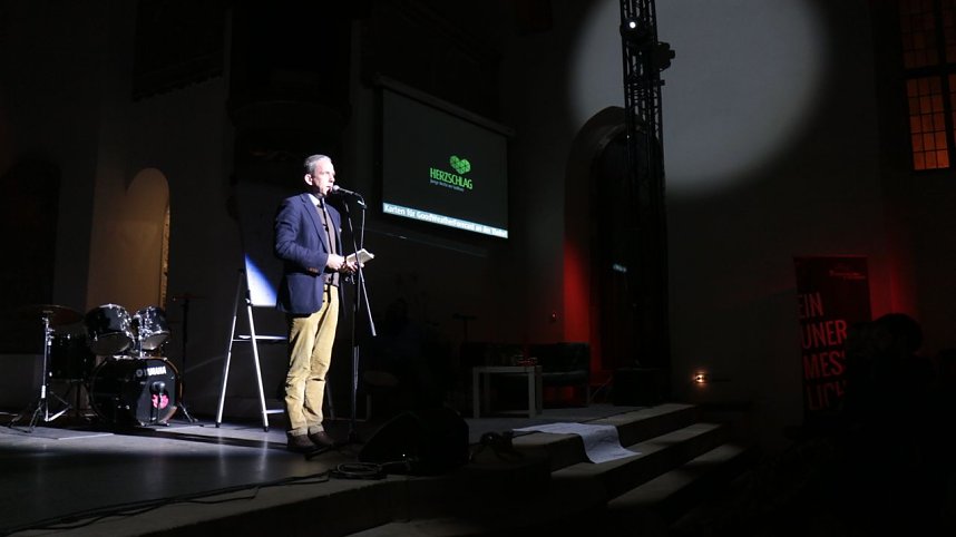 Poetry Slam in der Altendorfer Kirche