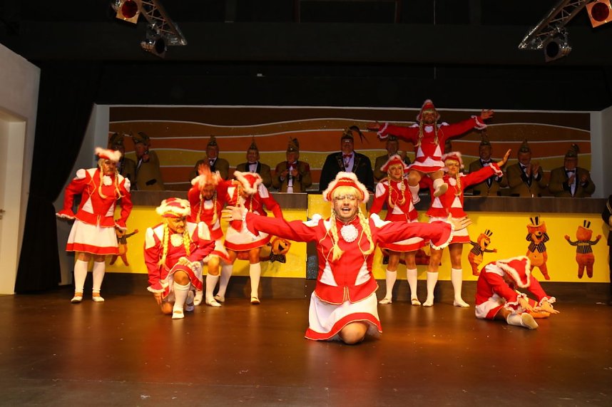 Ausgelassene Stimmung in der Festhalle