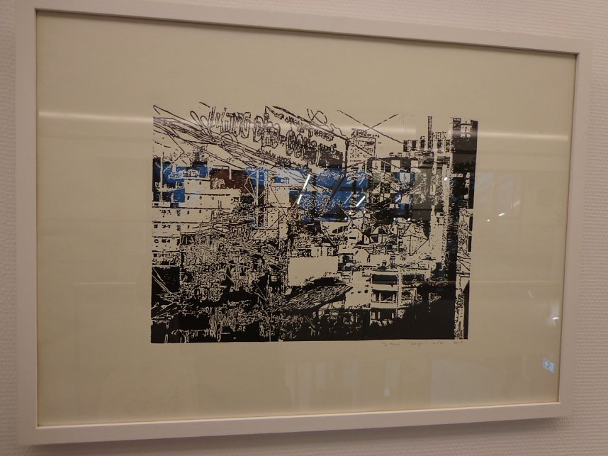 Stahlskulptur und Malerei in der Kreissparkasse