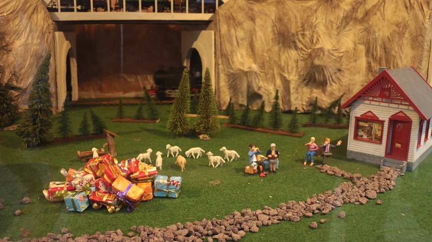 Weihnachtsmarkt und Eislaufbahn er&ouml;ffnet