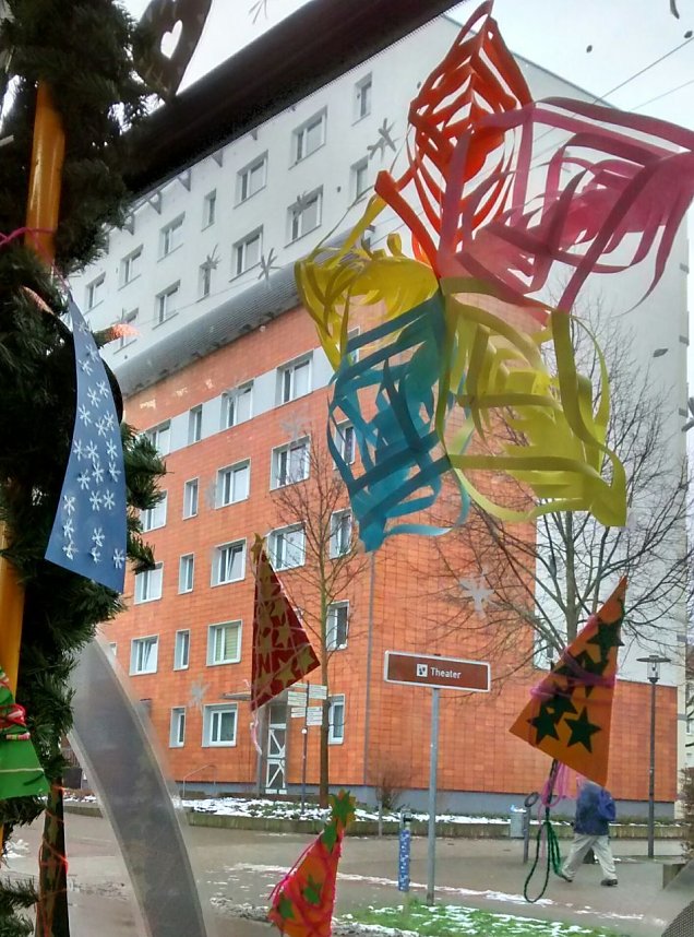 Weihnachtlich geschm&uuml;ckt