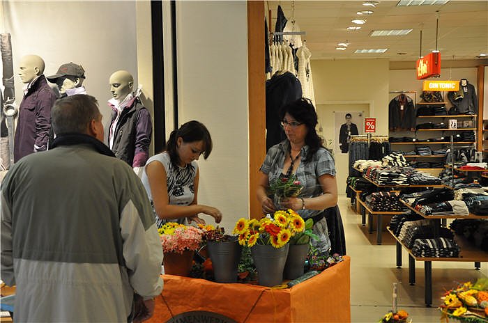 Sonntagseinkauf in der S&uuml;dharzgalerie