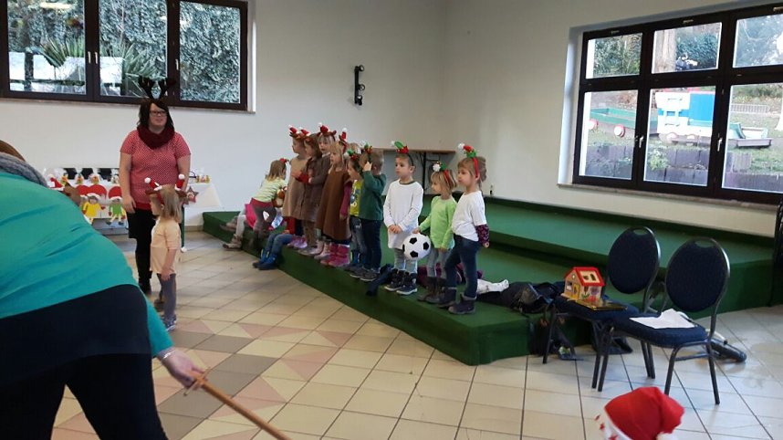 Weihnachtsfeier des Urbacher Spatzenh&auml;uschens