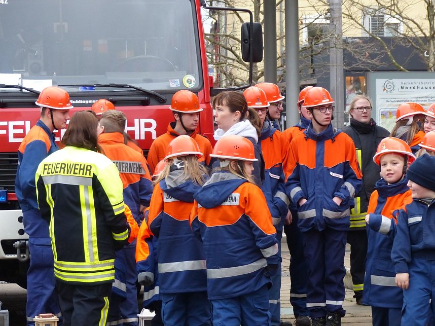 Friedenslicht wurde &uuml;bergeben