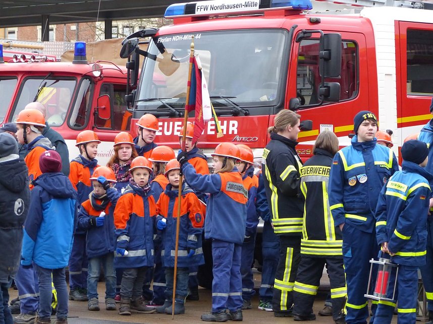 Friedenslicht wurde &uuml;bergeben