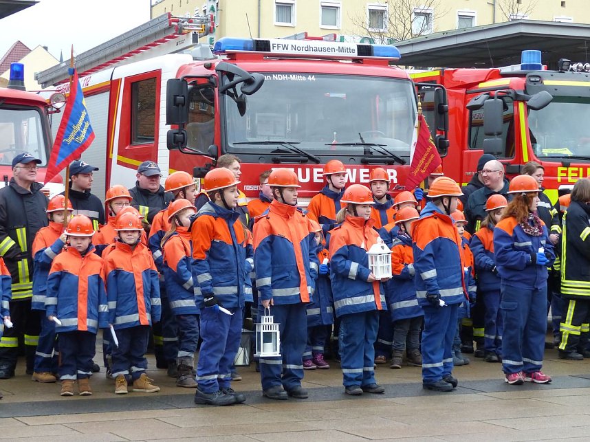 Friedenslicht wurde &uuml;bergeben