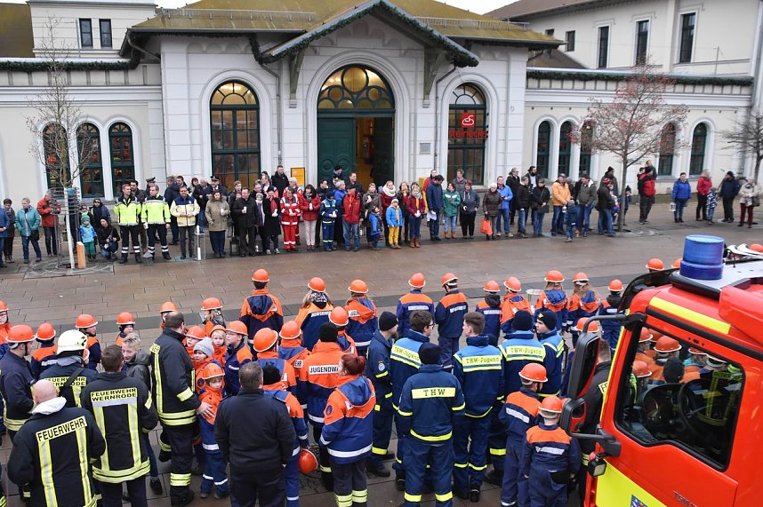 Friedenslicht verteilt