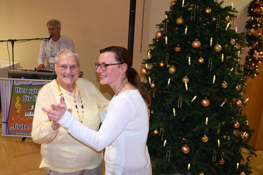 Advents- und Weihnachtszeit im DRK-Pflegeheim