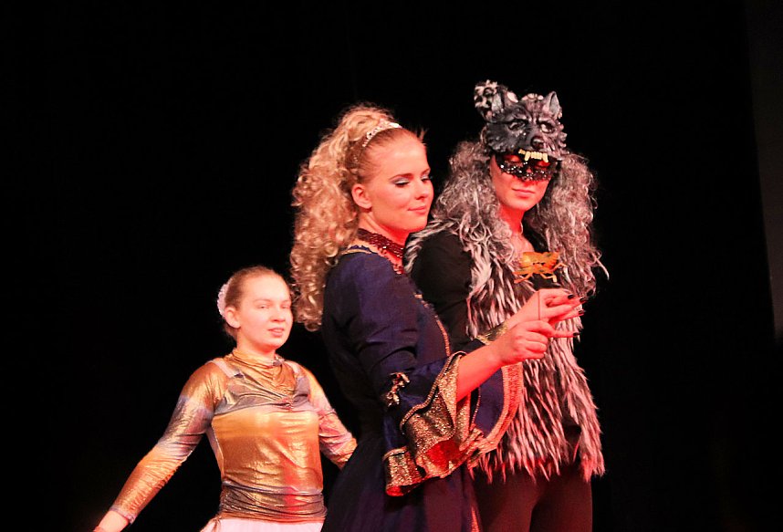 "Die Sch&ouml;ne und das Biest"