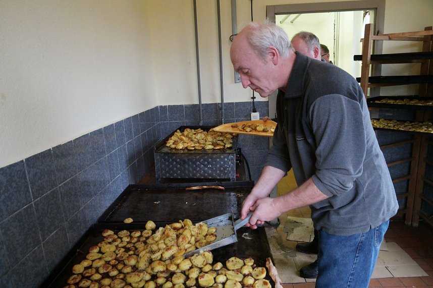 26. Kartoffelscheibenessen in G&ouml;rsbach