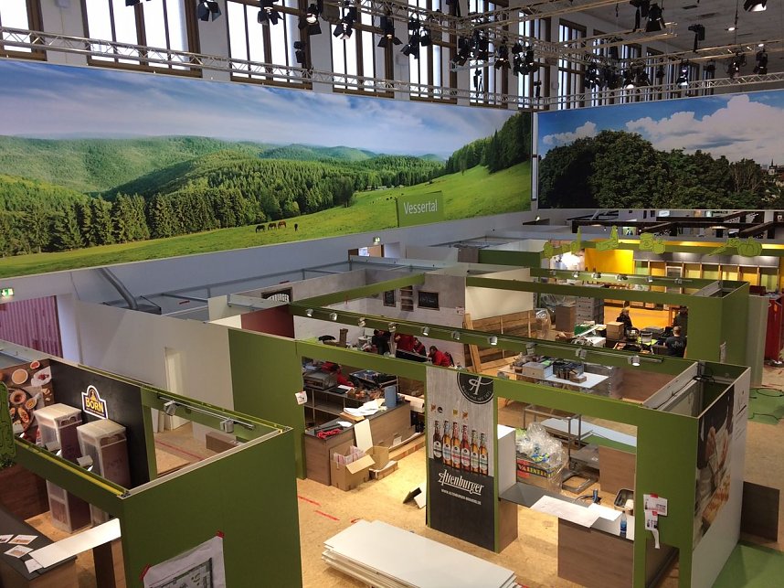 Aufbau auf der Gr&uuml;nen Woche in Berlin