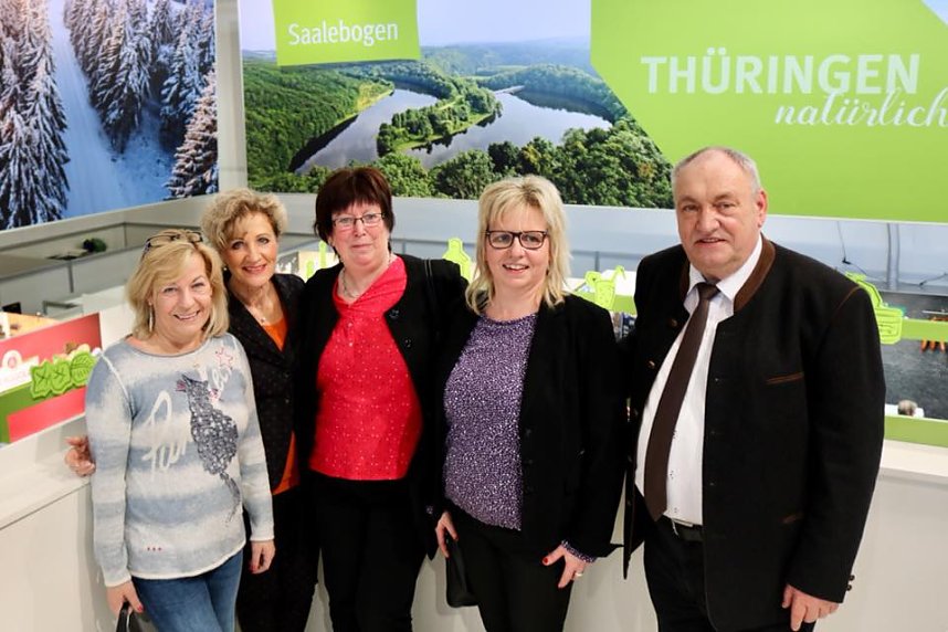 Erste Besucher in der Th&uuml;ringer Halle