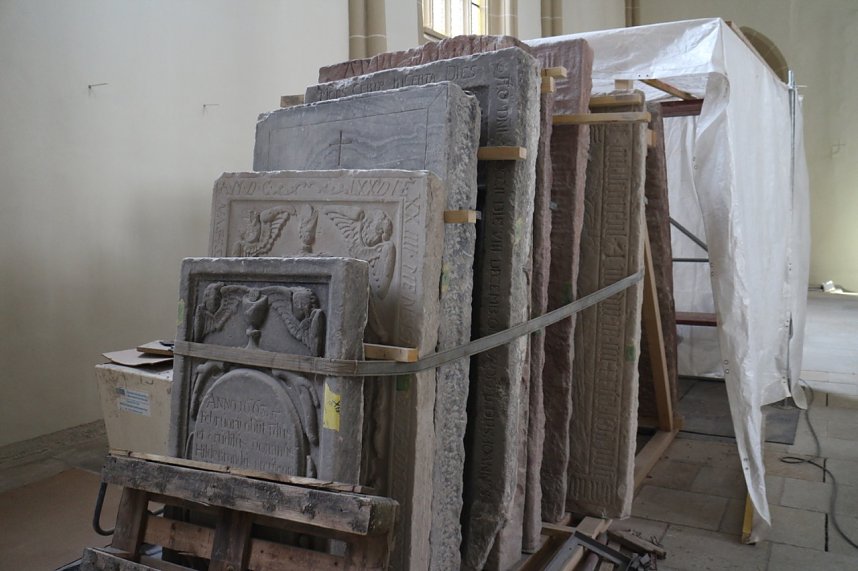 Sanierungsarbeiten im Dom zum Heiligen Kreuz