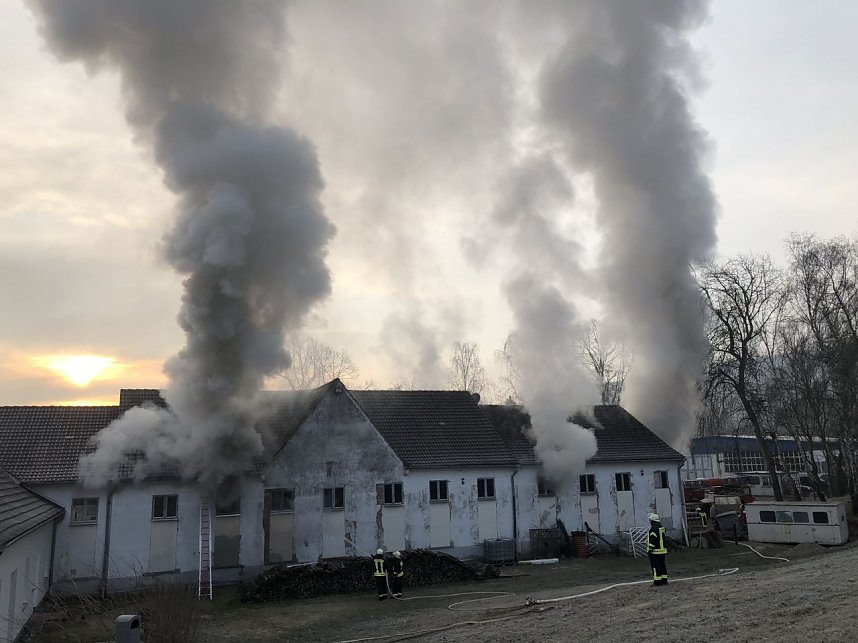 Lagerhallenbrand in Kleinfurra