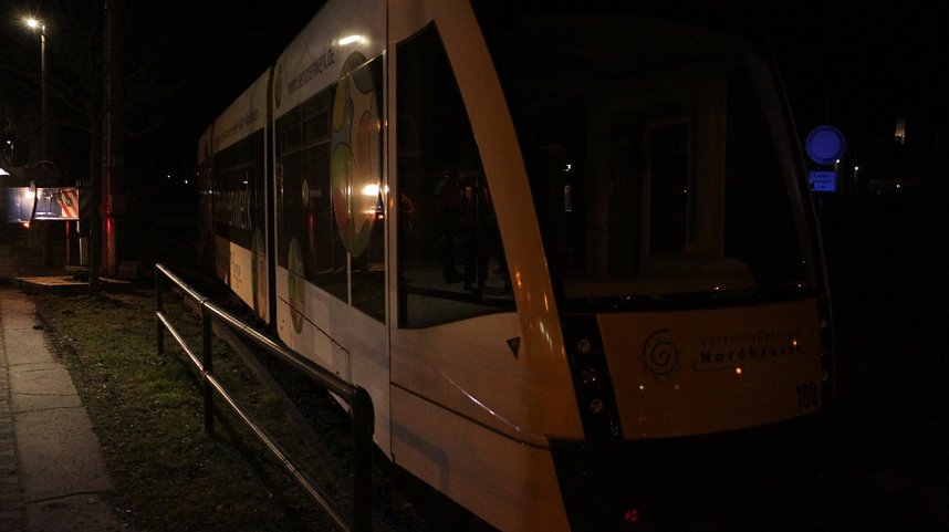 Entgleiste Stra&szlig;enbahn vor der Rothleimm&uuml;hle