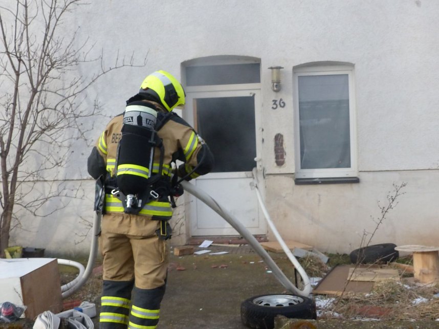 Brand in leerstehendem Wohnhaus