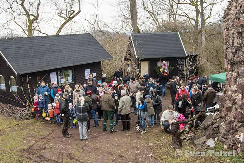 Ostereiersuche auf der Ebersburg