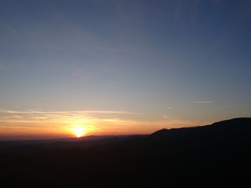 Die Sonne &uuml;ber dem S&uuml;dharz sagt tsch&uuml;ss