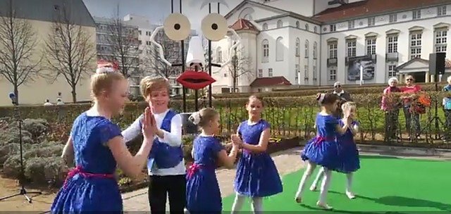 Die Eleven des Tanzstudio Radeva auf der 10. Nordth&uuml;ringer Kulturnacht