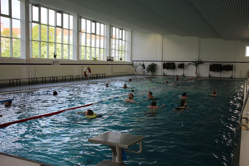 Letzte Bahn schwamm Leni selbst