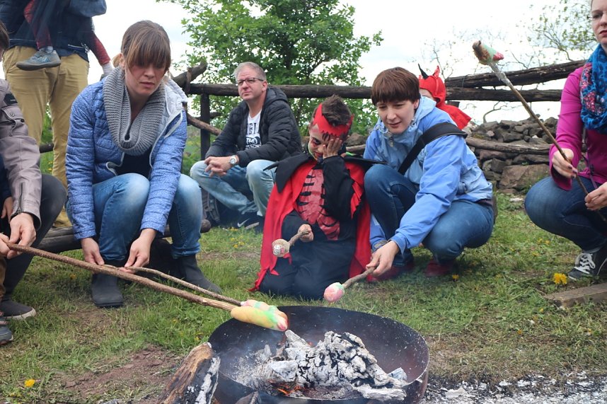 KInderwalpurgis auf der Ebersburg