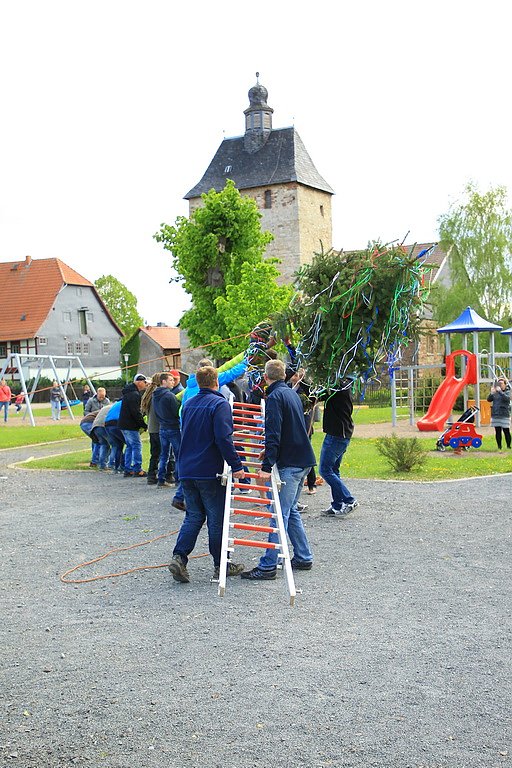 Maibaumsetzen in Wolkramshausen