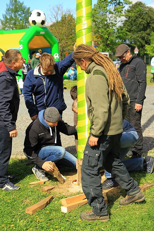 Maibaumsetzen in Wolkramshausen