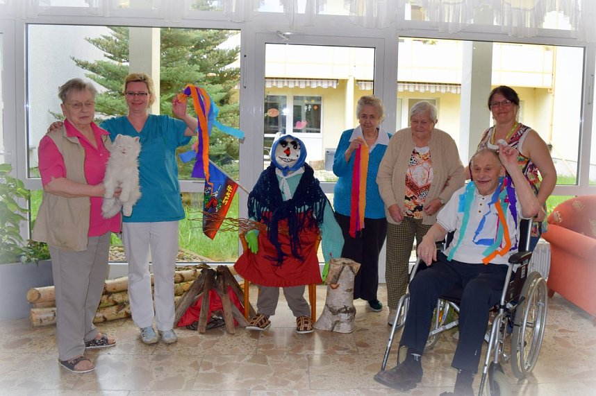 Fr&uuml;hlingsfest im Pflegeheim