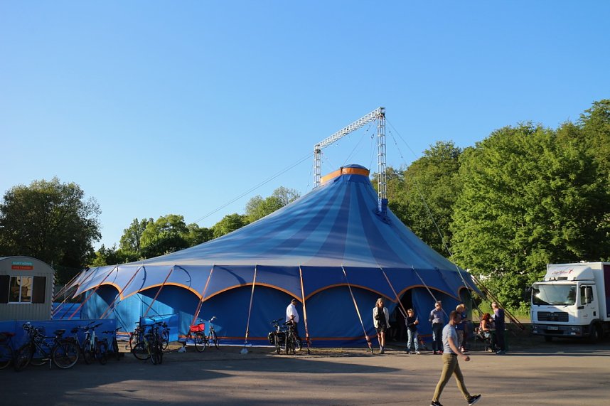 Wes Peden er&ouml;ffnete die Zappelini-Zeltsaison