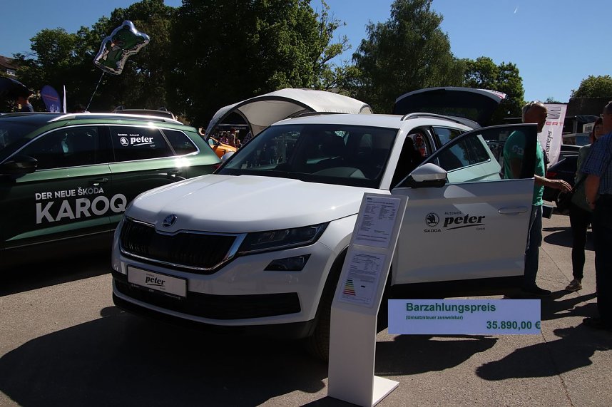 Autos und jede Menge Kultur