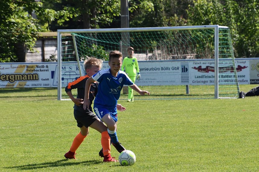 U 11 lie&szlig; in Greu&szlig;en Federn